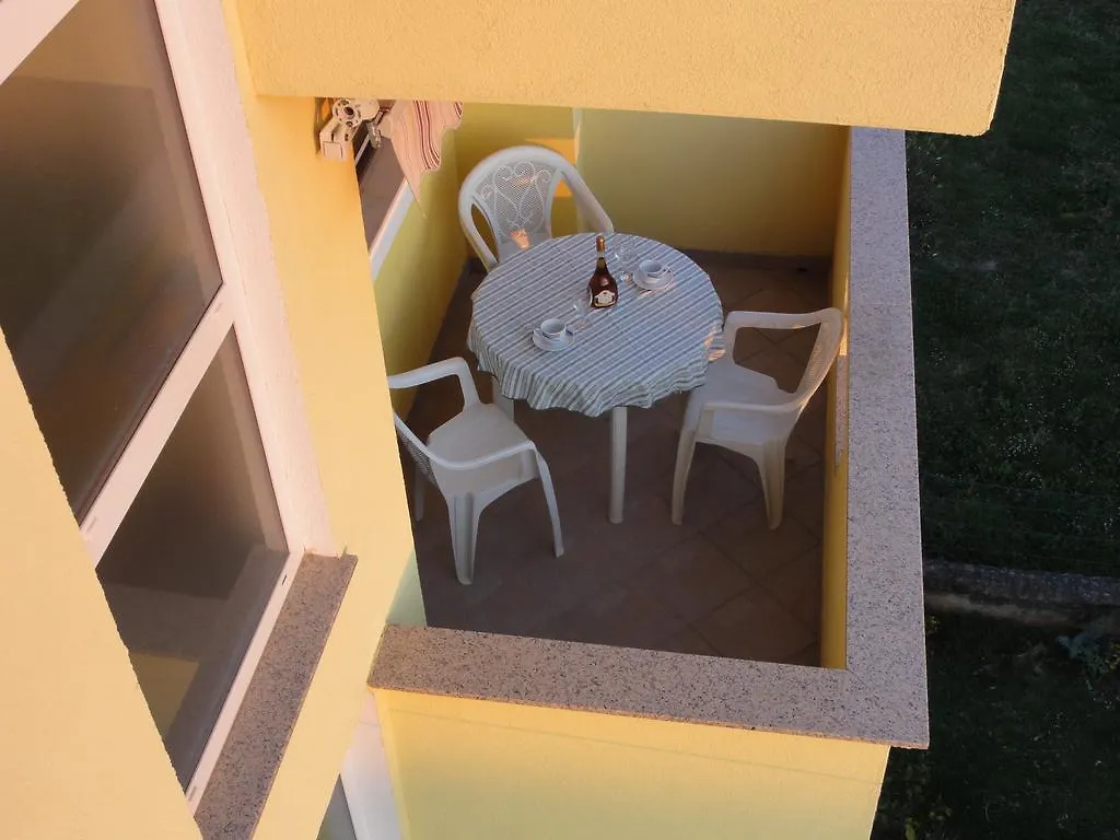 Apartments Sestan Задар